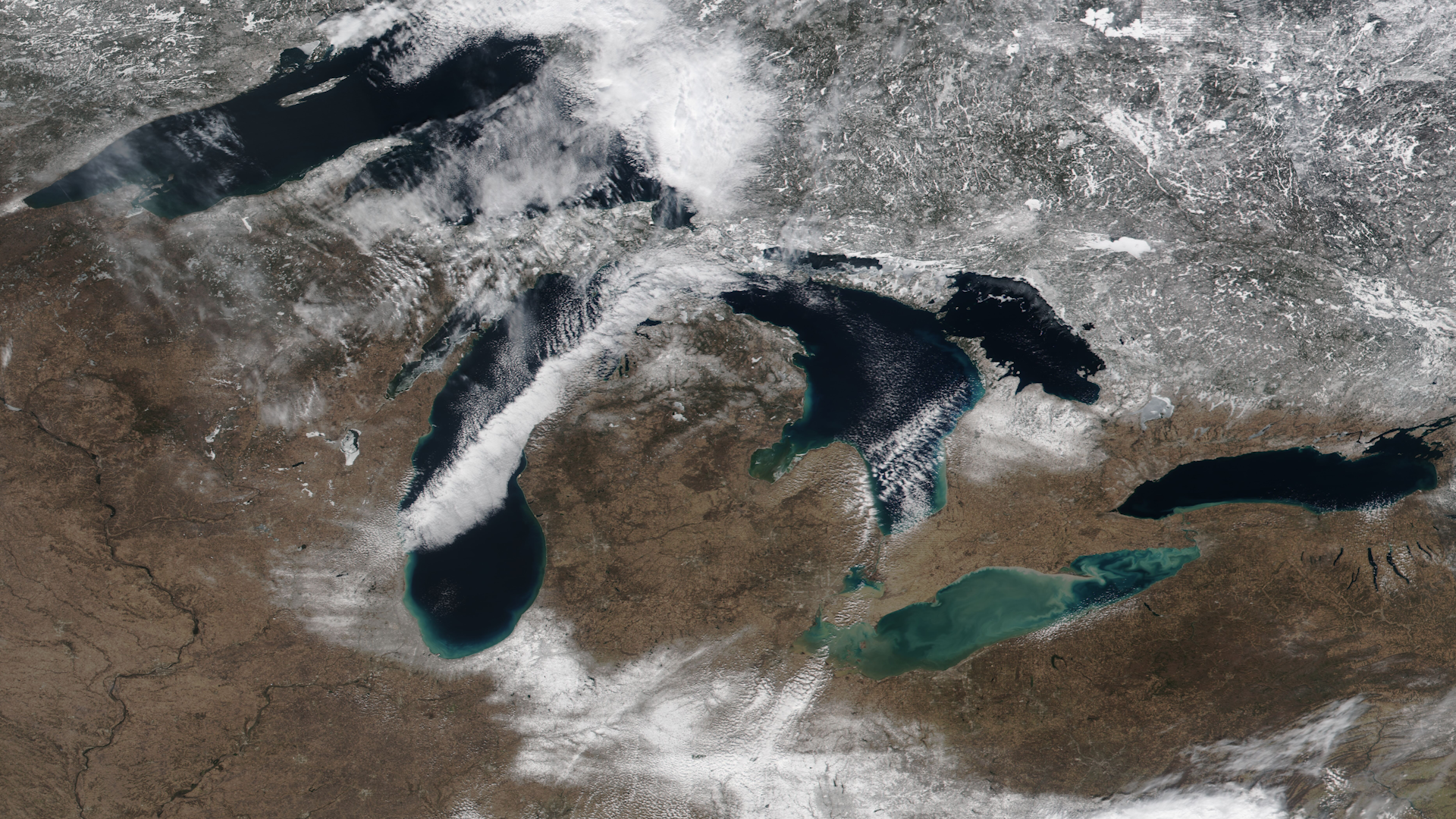 Great Lakes Ice Reaches Historic Low