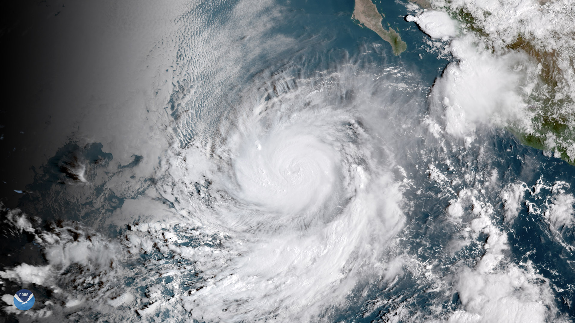 Rosa Forecast to Become a Major Hurricane