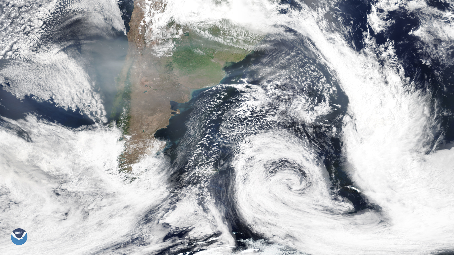 Smoke from Australian Wildfires Continues to Drift over South America