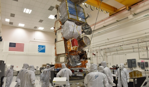 Image of JPSS-1 and ULA Delta II finish fitting check