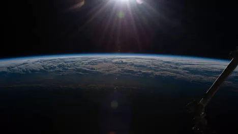 Image of the sun and earth