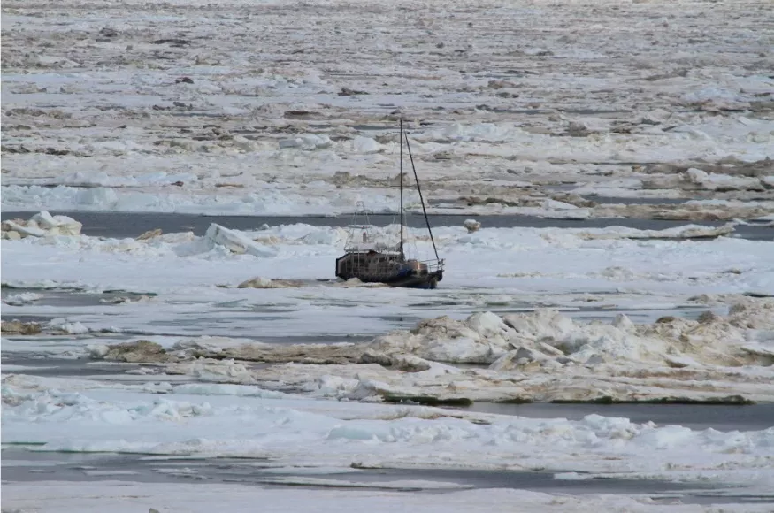 Image of the Coast Guard Boat in the arctic
