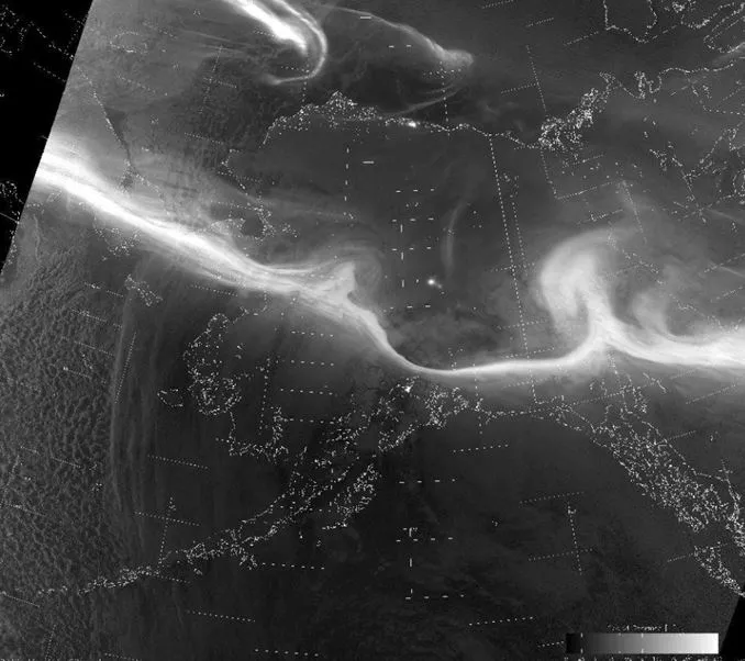 Suomi NPP's VIIRS instrument captures an aurora over Alaska.