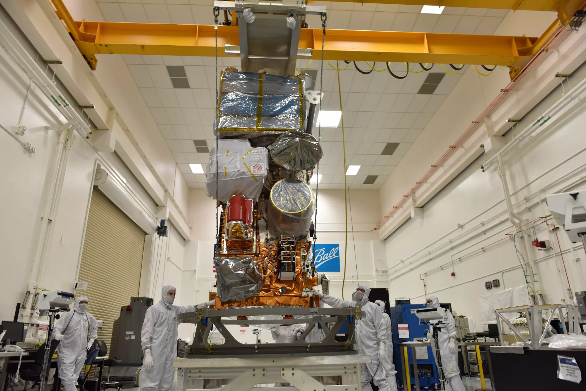 Image of JPSS-1 and ULA Delta II finish fitting check