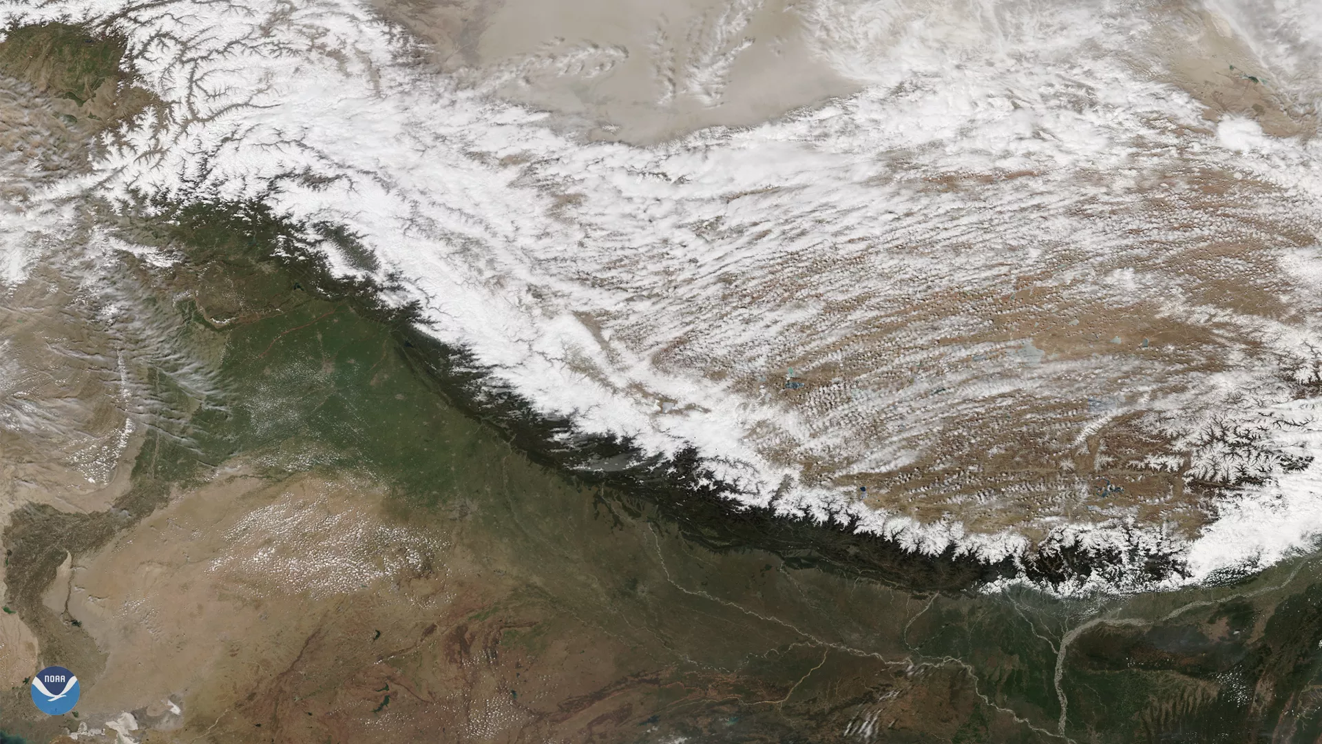 On March 29, 2020, the NOAA-20 satellite viewed the snowpack on top of the Hindu Kush Himalayas.